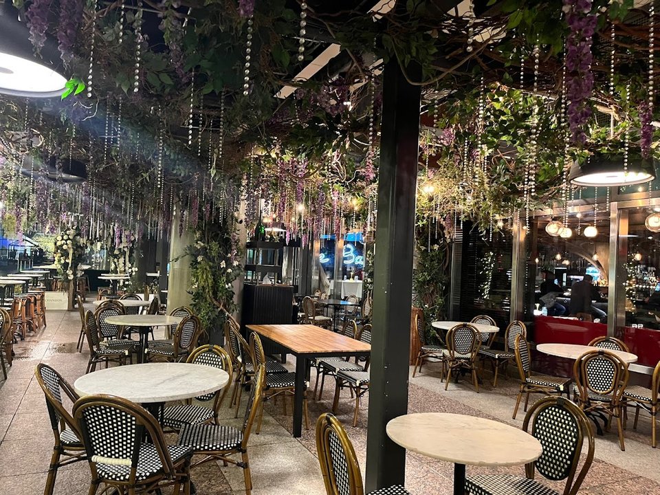 Elegant dining room inside a French bistro.
